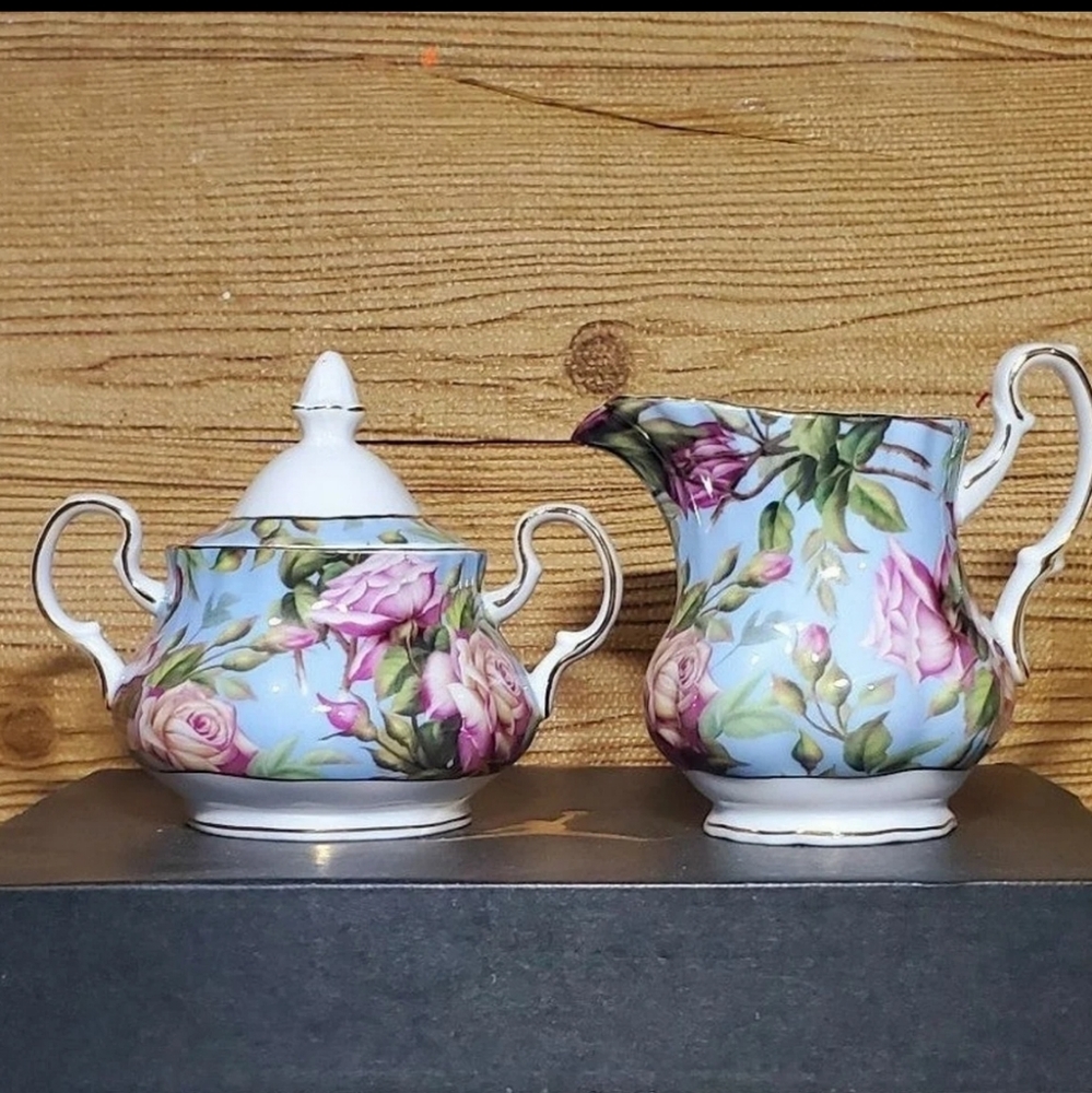 Porcelain Treasures Porcelain Sugar & Cream Server